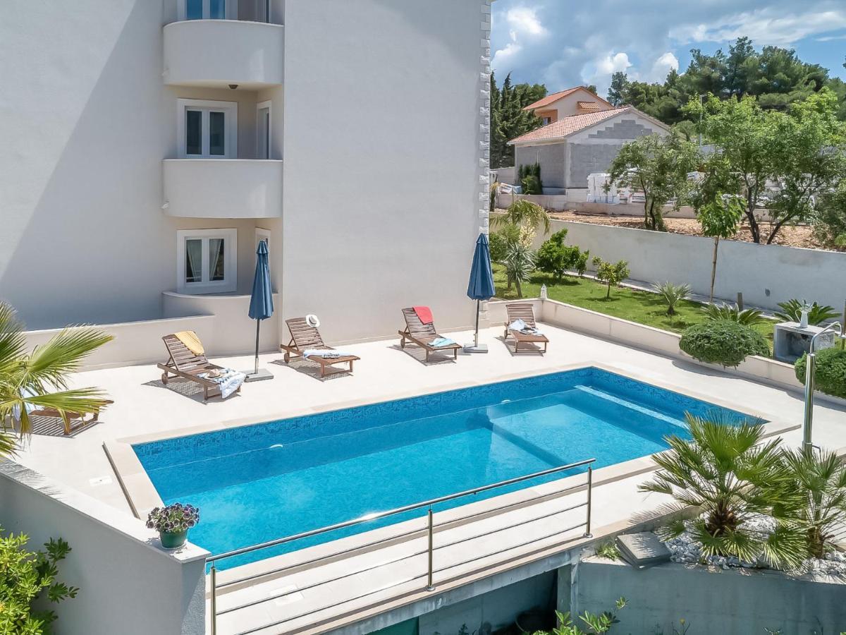 Apartmán 2 Pools-4 By Interhome *