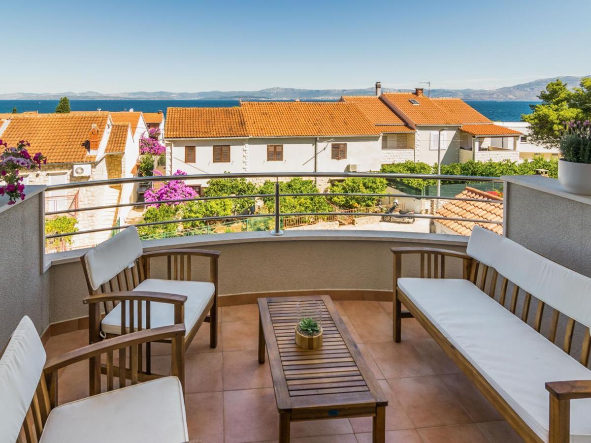 2 Pools-4 By Interhome Apartamento Sutivan