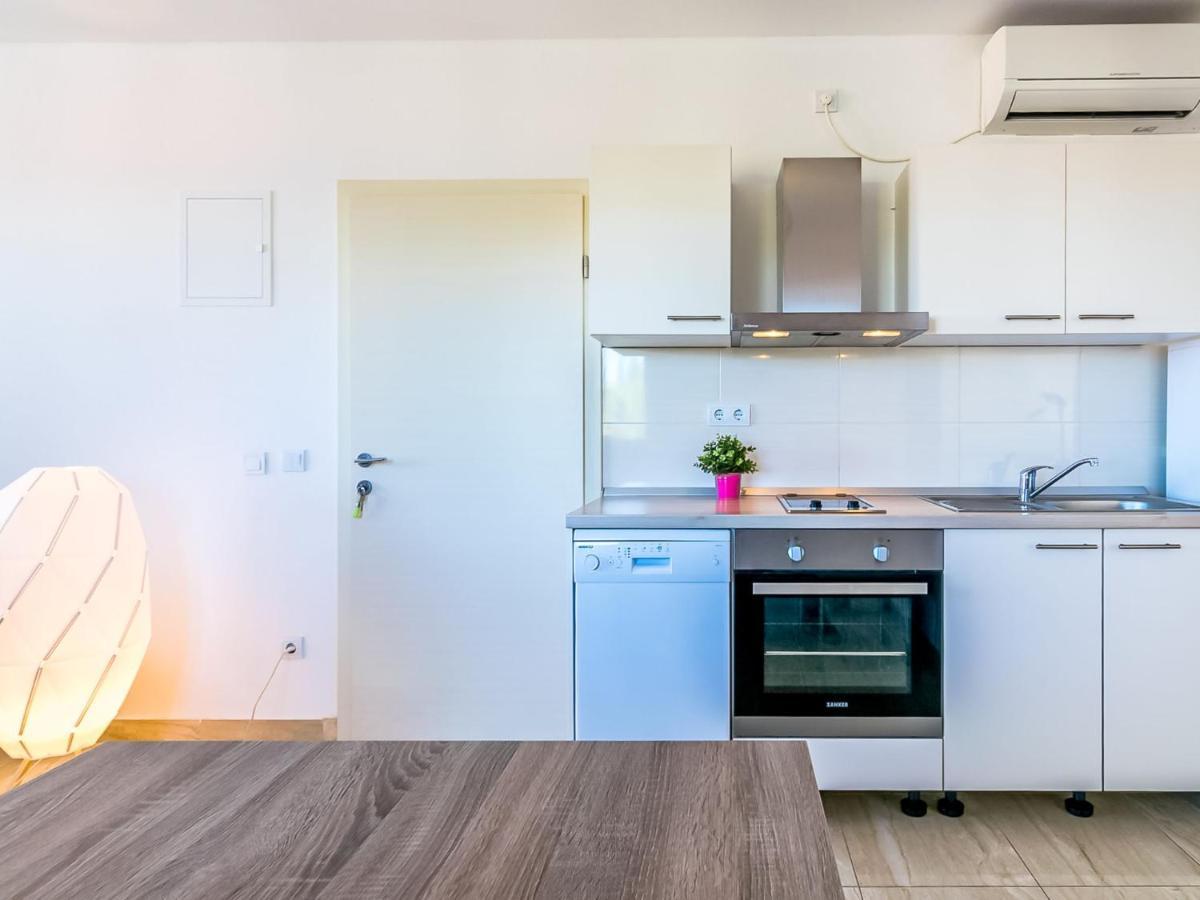 2 Pools-4 By Interhome Apartamento